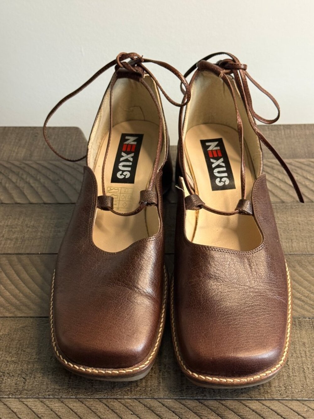Nexus Women's Brown Leather Shoes Size 37/ US 6.5 - Picture 3 of 10